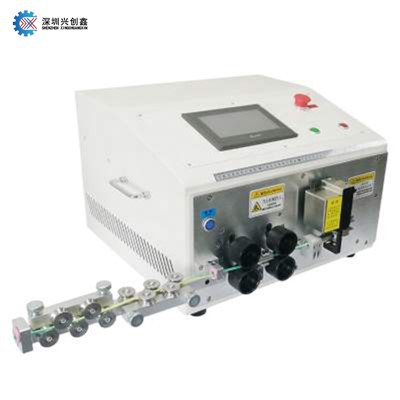 Machine à cintrer et à dénuder